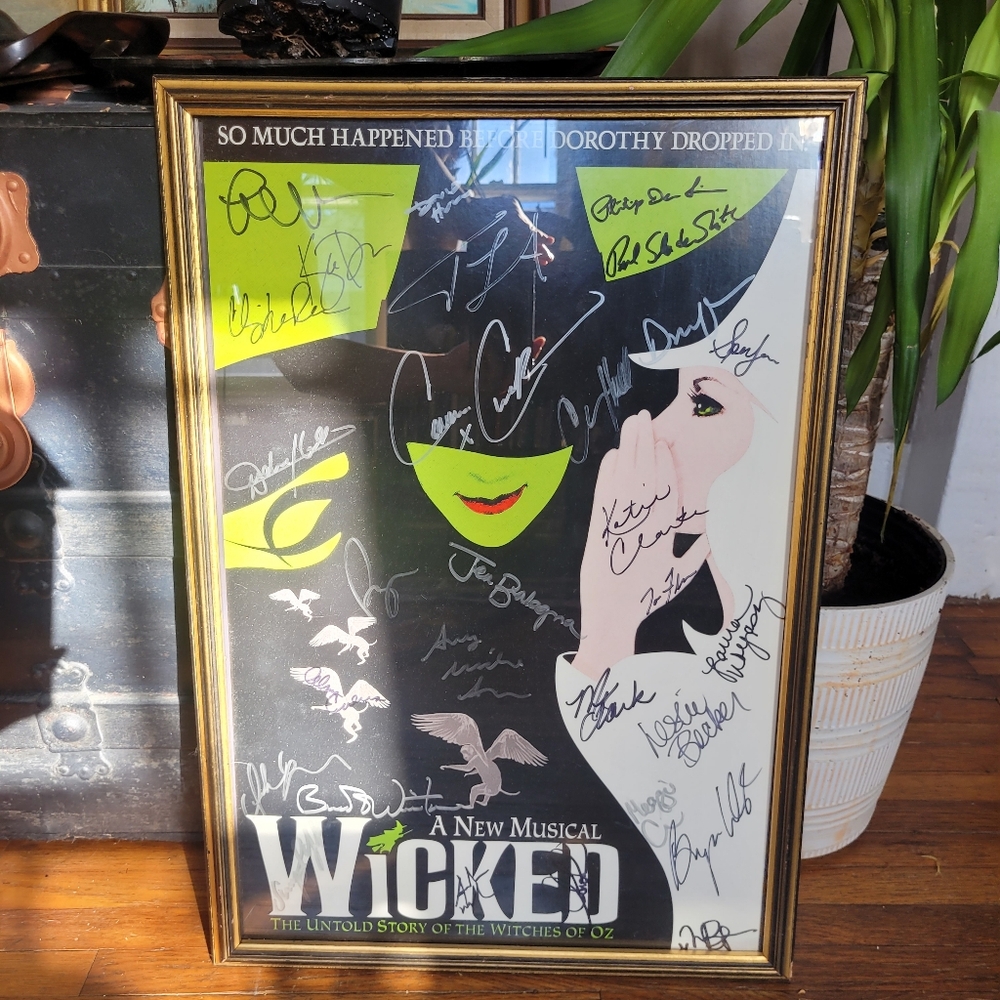 Signed 2007 Wicked Poster First National Tour Cast Framed 28 Signatures Rare